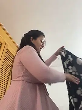 Snapshot of SWEETLILY18 chatting on September 16, 8:54 pm SWEETLILY18 online show from September 16, 8:54 pm