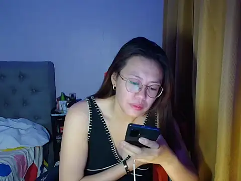 crizzybel online show from May 28, 4:21 am