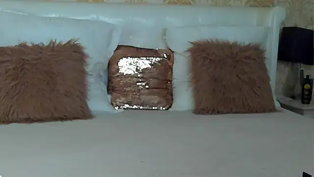 GiannaElliss online show from December 18, 4:20 am