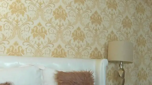 GiannaElliss online show from January 14, 3:43 am