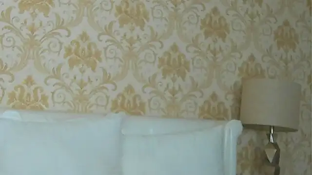 GiannaElliss online show from February 11, 7:44 am