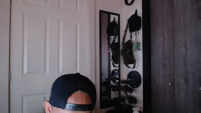 Snapshot of inc25cb@xh chatting on January 23, 4:09 am inc25cbxh online show from January 23, 4:09 am