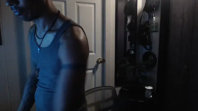 Snapshot of inc25cb@xh chatting on February 16, 9:37 am inc25cbxh online show from February 16, 9:37 am