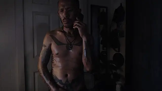 Snapshot of inc25cb@xh chatting on February 24, 3:20 pm inc25cbxh online show from February 24, 3:20 pm