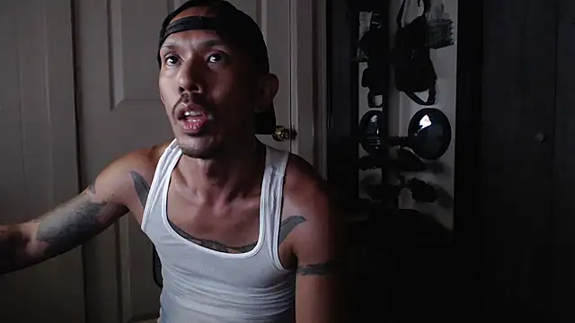 Snapshot of inc25cb@xh chatting on March 19, 4:34 pm inc25cbxh online show from March 19, 4:34 pm