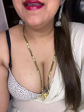 Snapshot of Zoya_Varma004 chatting on May 15, 10:55 am Zoya Varma004 online show from May 15, 10:55 am