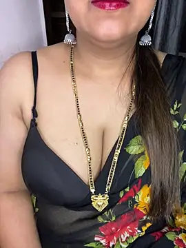 Snapshot of Zoya_Varma004 chatting on May 17, 11:17 am Zoya Varma004 online show from May 17, 11:17 am
