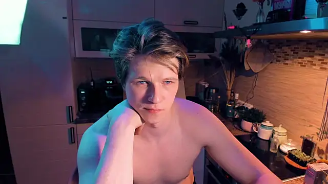 Breston Sweet online show from February 7, 11:03 pm