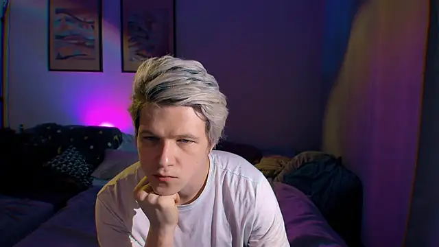 Breston Sweet online show from September 22, 7:49 pm