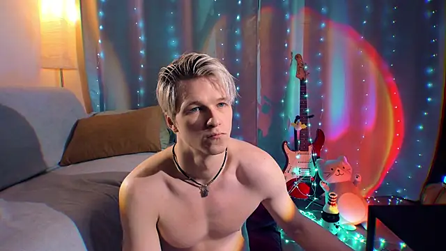 Breston Sweet online show from December 17, 11:22 pm