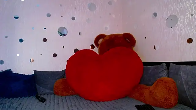 GENTLY--EVIL online show from March 14, 12:32 am