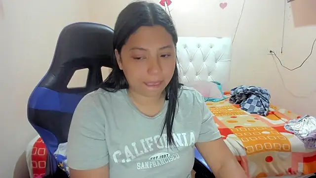 Leylafourniert online show from February 26, 9:27 pm