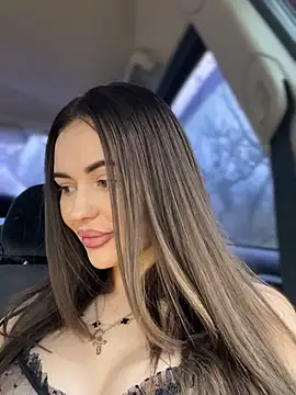 Snapshot of PrincessaHill_ chatting on December 6, 7:43 am PrincessaHill online show from December 6, 7:43 am