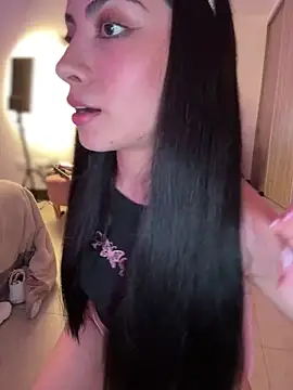 Snapshot of martiiaciar chatting on December 4, 2:10 am martiiaciar online show from December 4, 2:10 am