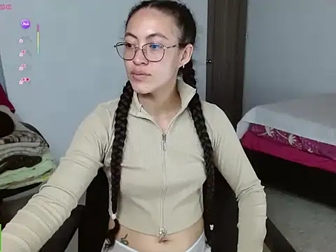 Olivia Bright online show from May 23, 8:02 pm