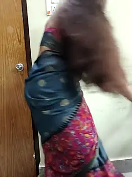 Snapshot of yoursana- chatting on November 2, 4:15 am yoursana- online show from November 2, 4:15 am