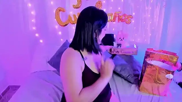 Snapshot of lucy26_ chatting on October 29, 4:04 am lucy26 online show from October 29, 4:04 am