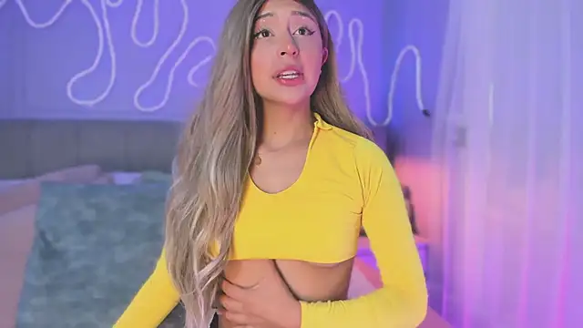 Snapshot of Sofly_s chatting on October 21, 11:55 am Sofly s online show from October 21, 11:55 am