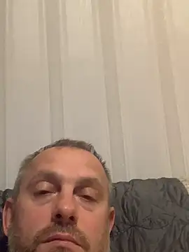 Snapshot of GHsveter chatting on September 12, 3:23 pm GHsveter online show from September 12, 3:23 pm