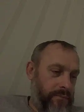 Snapshot of GHsveter chatting on December 15, 10:41 am GHsveter online show from December 15, 10:41 am