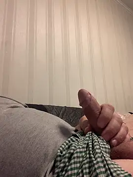 Snapshot of GHsveter chatting on December 17, 9:48 am GHsveter online show from December 17, 9:48 am