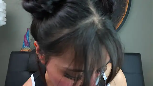 miss sharlotte18 online show from October 23, 6:06 pm