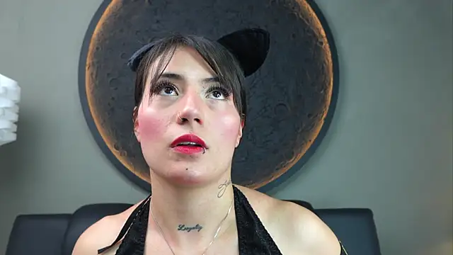 miss sharlotte18 online show from October 27, 6:01 pm