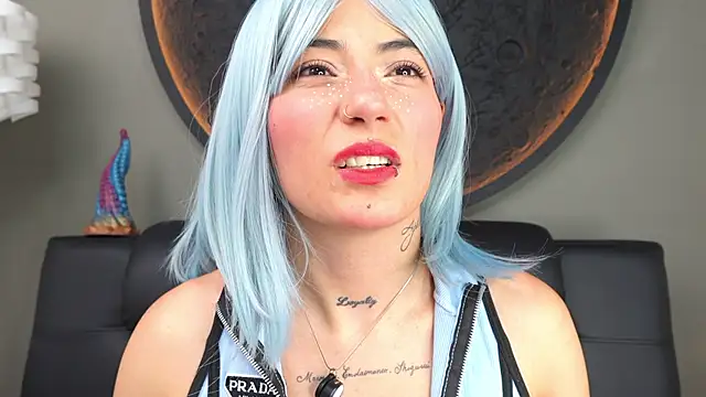 miss sharlotte18 online show from November 19, 6:08 pm