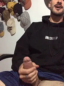 Snapshot of Cabetothepro chatting on November 28, 6:05 am Cabetothepro online show from November 28, 6:05 am