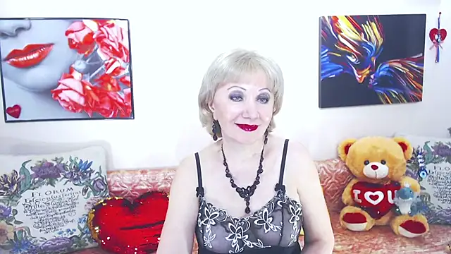 Snapshot of sexualxcharm chatting on November 6, 12:39 pm sexualxcharm online show from November 6, 12:39 pm