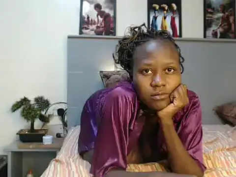 CandyLovesU2 online show from February 17, 7:10 pm