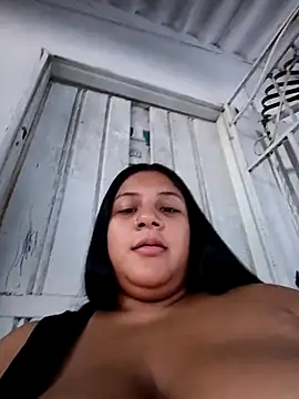 Snapshot of Edithxxx1 chatting on November 19, 10:32 pm Edithxxx1 online show from November 19, 10:32 pm