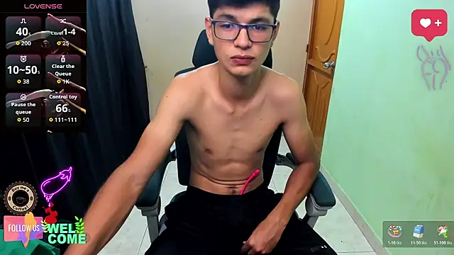 Snapshot of GoldenProject chatting on December 3, 2:41 am GoldenProject online show from December 3, 2:41 am