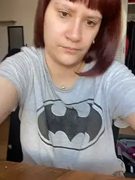 Snapshot of callmelouve chatting on March 16, 9:27 am callmelouve online show from March 16, 9:27 am