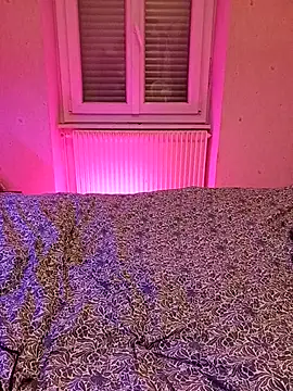 Snapshot of callmelouve chatting on September 26, 12:14 am callmelouve online show from September 26, 12:14 am