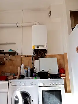 Snapshot of callmelouve chatting on October 2, 12:12 pm callmelouve online show from October 2, 12:12 pm