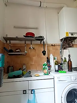 Snapshot of callmelouve chatting on October 12, 10:14 am callmelouve online show from October 12, 10:14 am