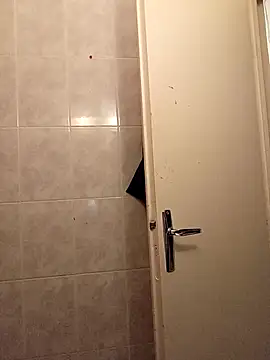 Snapshot of callmelouve chatting on December 14, 9:36 am callmelouve online show from December 14, 9:36 am