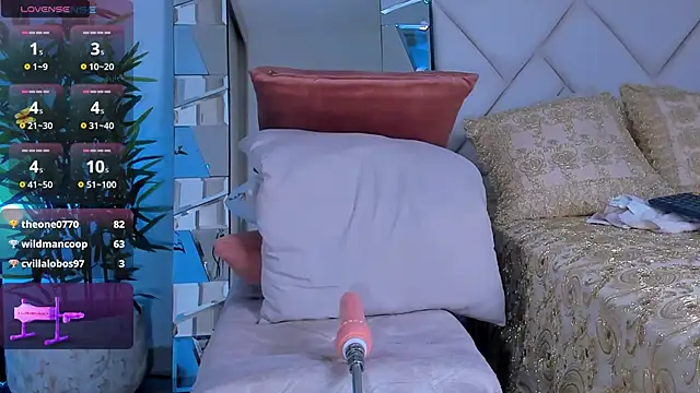 Snapshot of NiaBennet_ chatting on March 12, 3:13 am NiaBennet online show from March 12, 3:13 am