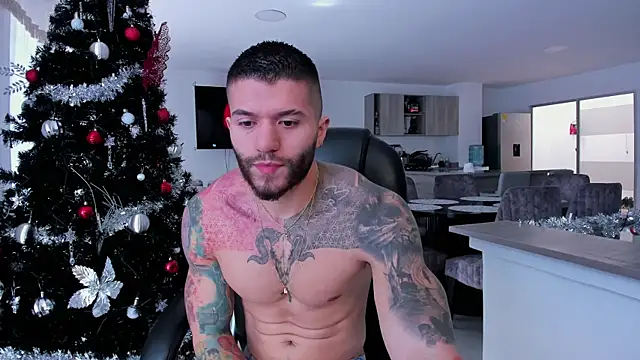 Snapshot of Frank_Farrell chatting on December 28, 3:04 pm Frank Farrell online show from December 28, 3:04 pm