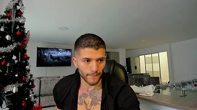 Snapshot of Frank_Farrell chatting on January 18, 3:27 pm Frank Farrell online show from January 18, 3:27 pm