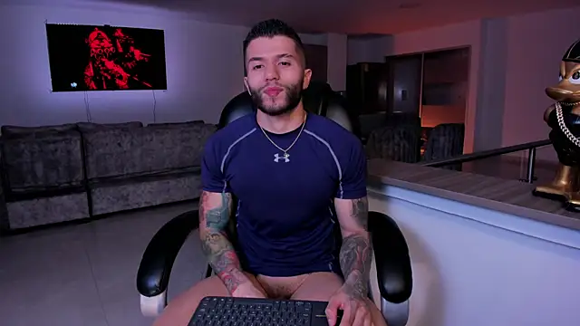 Snapshot of Frank_Farrell chatting on February 12, 1:30 am Frank Farrell online show from February 12, 1:30 am