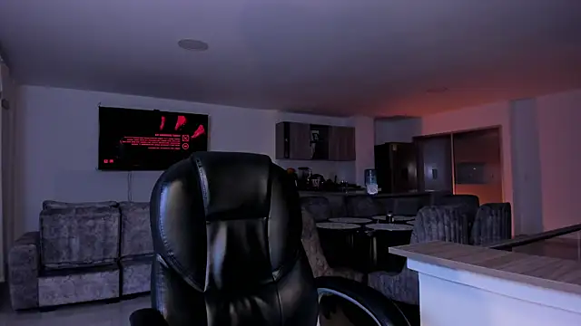 Snapshot of Frank_Farrell chatting on February 20, 4:39 am Frank Farrell online show from February 20, 4:39 am