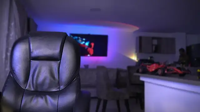 Snapshot of Frank_Farrell chatting on September 16, 2:23 am Frank Farrell online show from September 16, 2:23 am