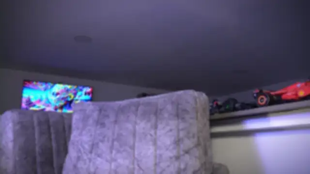 Snapshot of Frank_Farrell chatting on October 9, 6:11 am Frank Farrell online show from October 9, 6:11 am