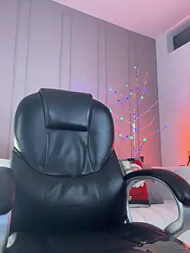 Snapshot of Frank_Farrell chatting on November 26, 8:10 pm Frank Farrell online show from November 26, 8:10 pm