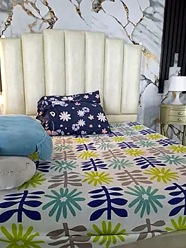 mollieblue69 online show from April 20, 1:03 pm