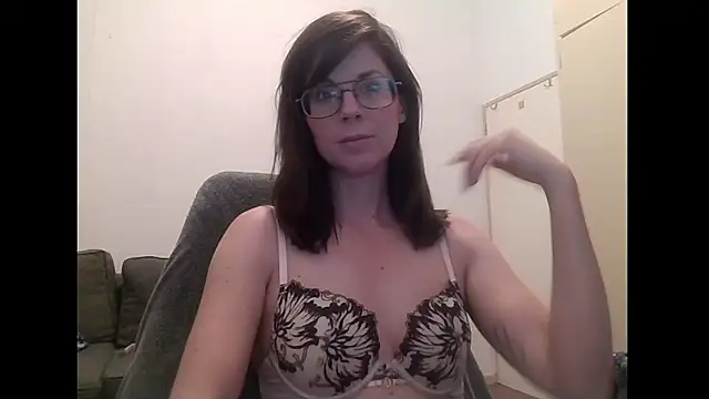 SavannaGirly online show from January 15, 7:02 am