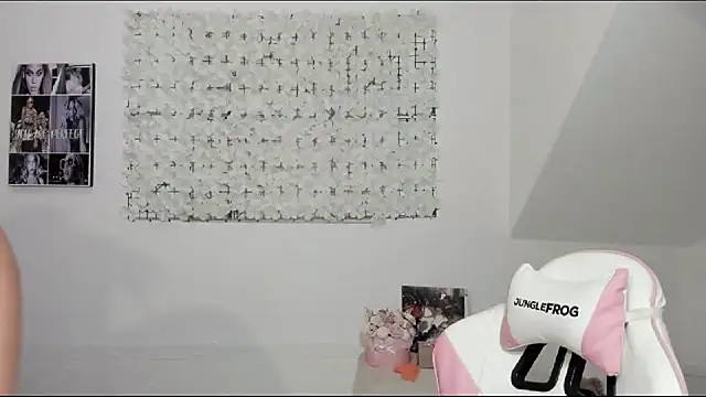 Snapshot of MacDelice chatting on January 28, 9:08 am MacDelice online show from January 28, 9:08 am