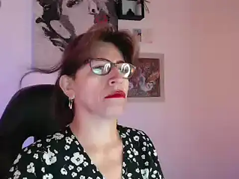 Chayla Ruiz online show from January 17, 1:35 pm